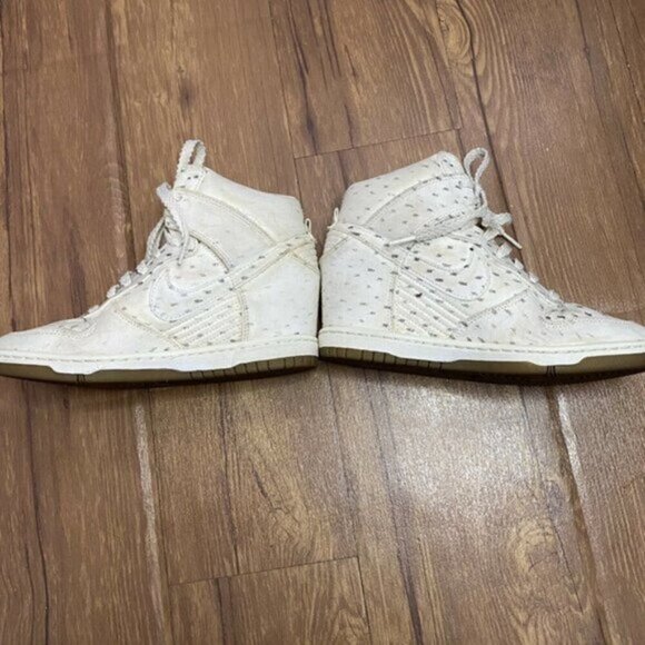 Nike Dunk Sky Hi White Print Hidden Wedge (543258-100) Shoes Sneaker SZ 8.5 - Picture 2 of 9